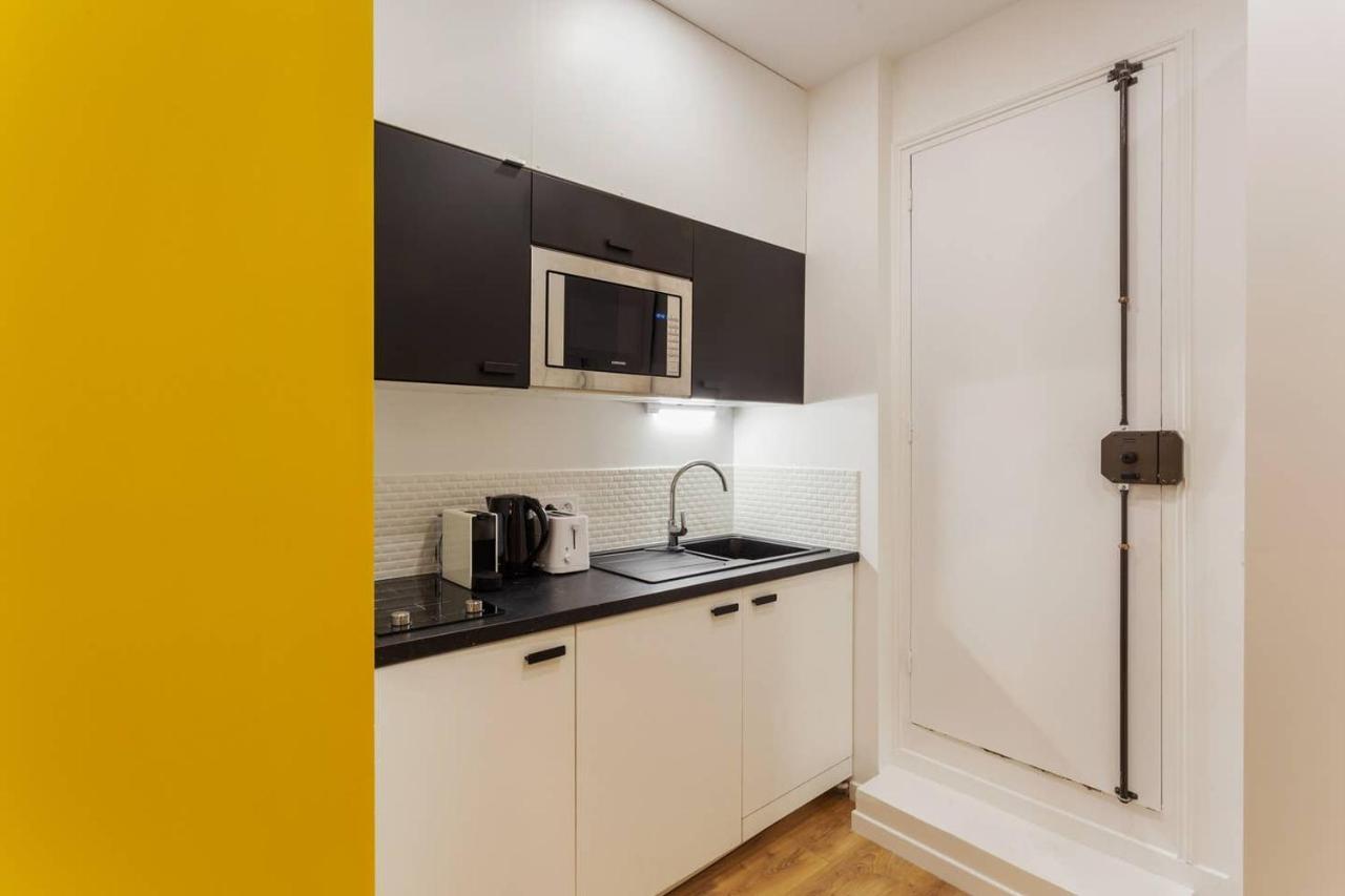 Chic Saint-Germain-Des-Pres Studio For 4 - Prime Location Paříž Exteriér fotografie