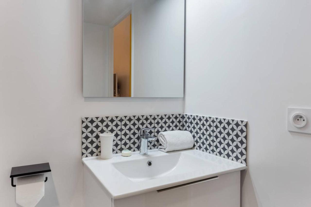 Chic Saint-Germain-Des-Pres Studio For 4 - Prime Location Paříž Exteriér fotografie