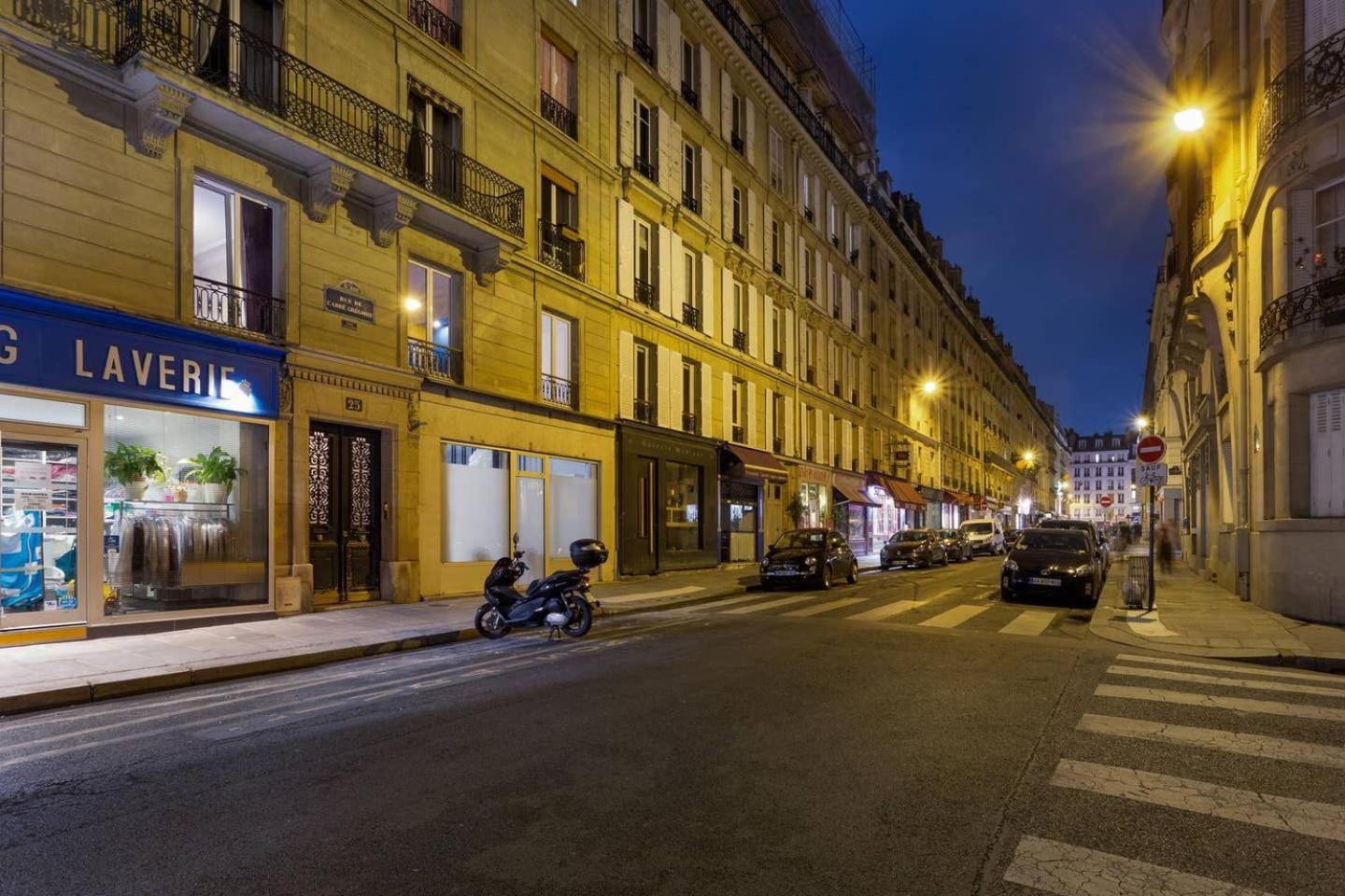 Chic Saint-Germain-Des-Pres Studio For 4 - Prime Location Paříž Exteriér fotografie